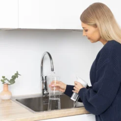 AQVA GLASS 2 vedenpuhdistuskannu